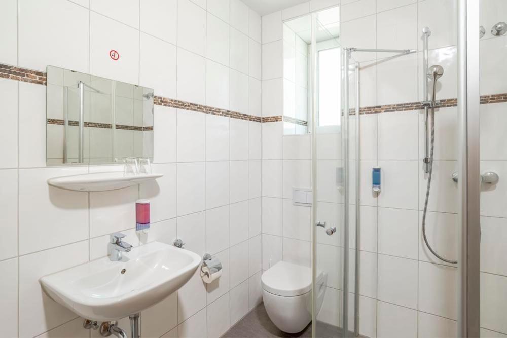 Heilbronner Hotel Am Schoenen Theater Zewnętrze zdjęcie